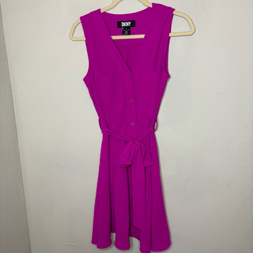 DKNY Sleeveless Belted V-Neck Dress in Fuchsia Size 6